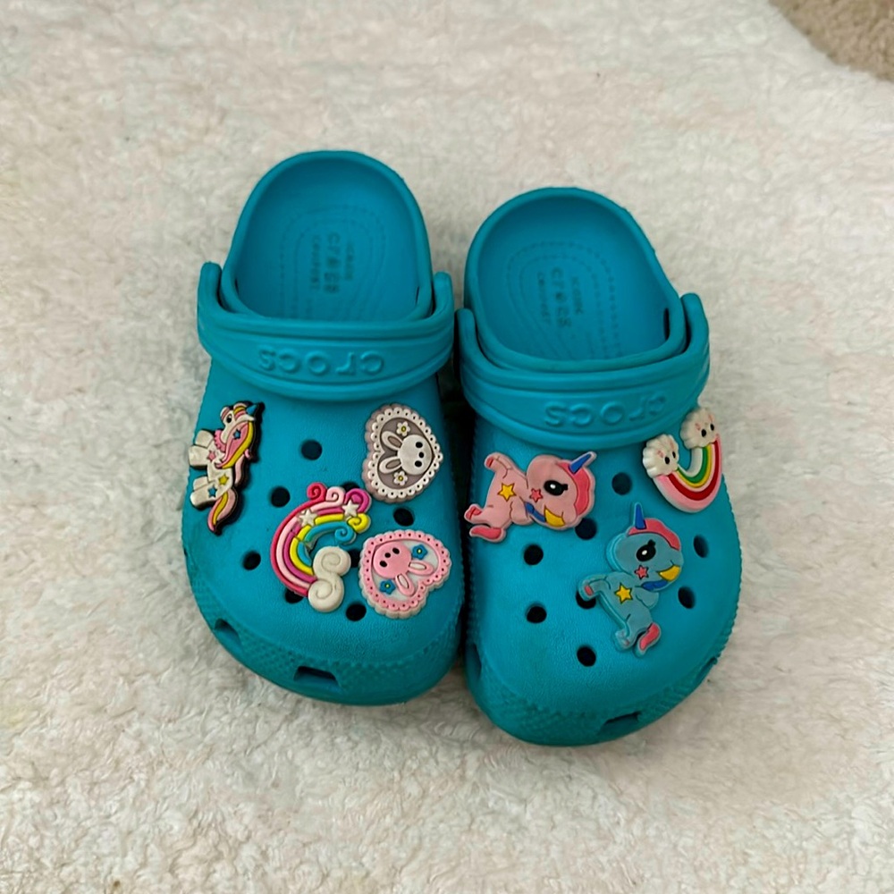 Blue Toddler Girl CROCS 🐊